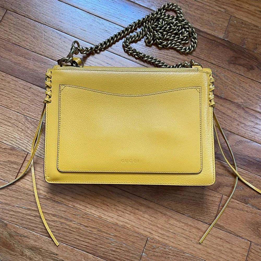Gucci Animalier Yellow Shoulder Bag - Picture 8 of 15